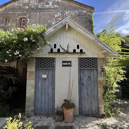 Chambre Paisible Dans Une Ancienne Batisse Renovee Issigeac Exteriör bild