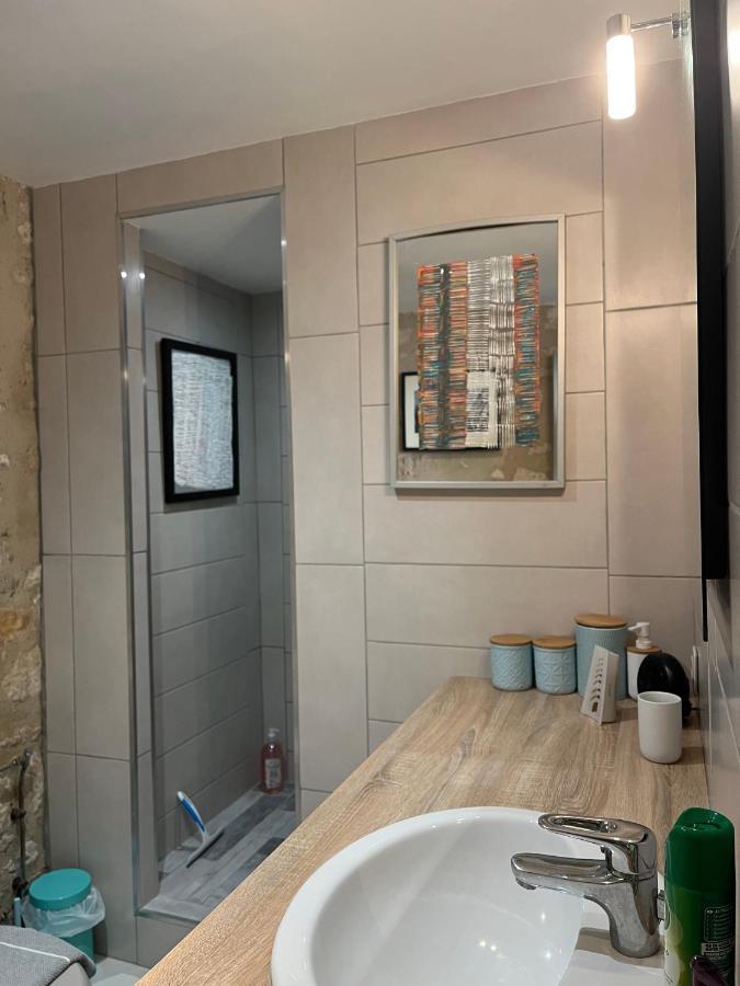 Chambre Paisible Dans Une Ancienne Batisse Renovee Issigeac Exteriör bild