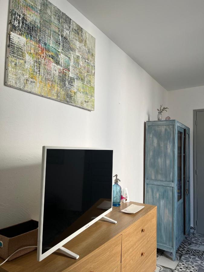 Chambre Paisible Dans Une Ancienne Batisse Renovee Issigeac Exteriör bild
